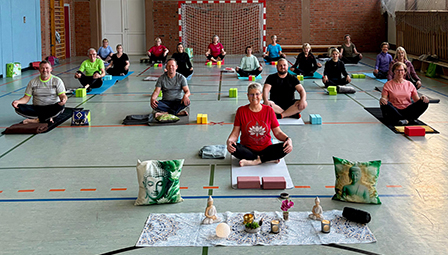 YOGA: Balance, Kraft & Achtsamkeit für deinen Alltag